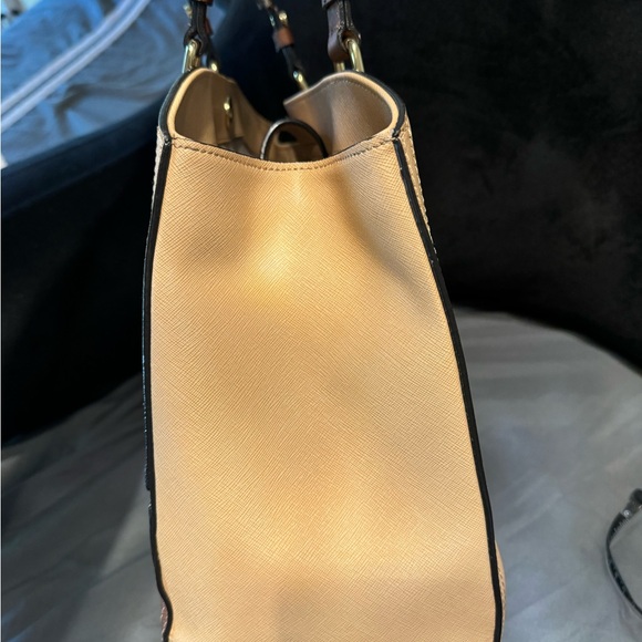 COPY - Calvin Klein purse gently used - Picture 6 of 10